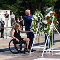 Trump Team Clashed With Official at Arlington National Cemetery - The New York Times