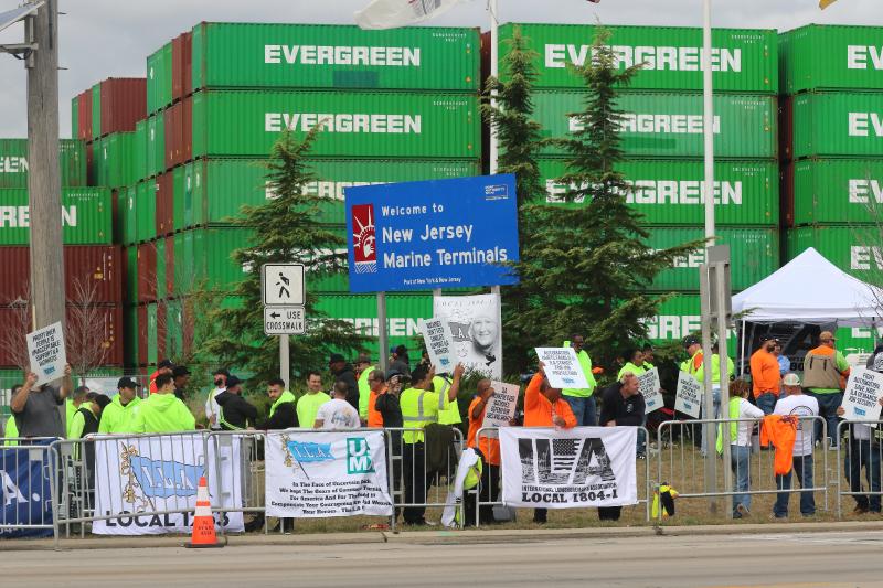 Port workers reach deal to end East Coast strike, union says