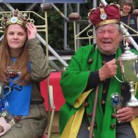 U.S. woman wins conkers world title, as men's champ faces metal nut cheating charges