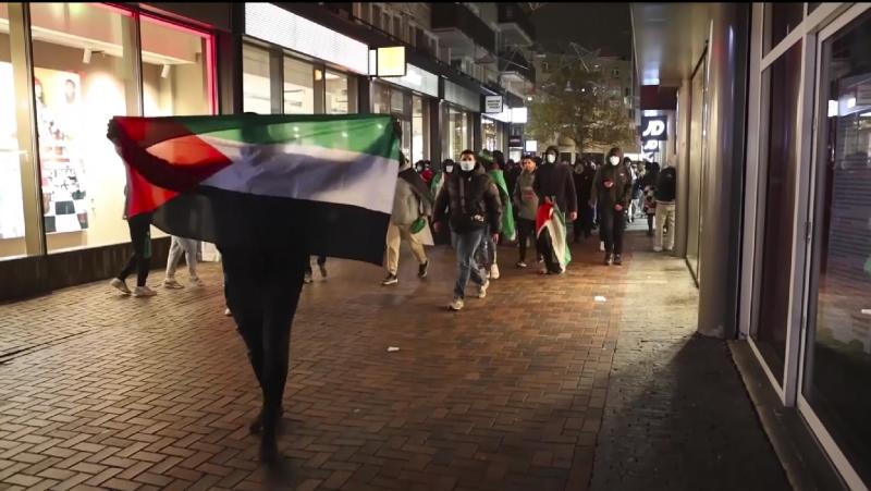 Israel decries ‘pogrom’ in Amsterdam as soccer fans come under attack by rioters