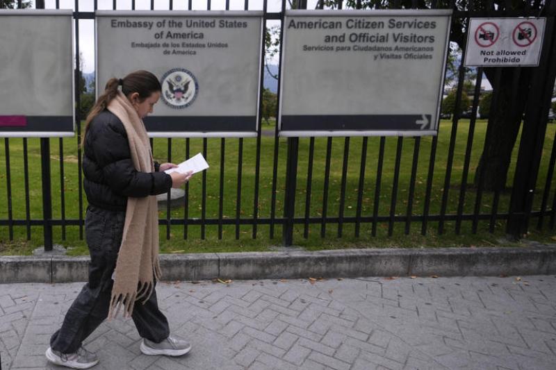 Hundreds of US visa appointments canceled in Colombia following spat over deportation flights