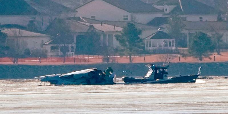 What caused the deadly D.C. plane crash between an American Airlines jet and Army Black Hawk helicopter?