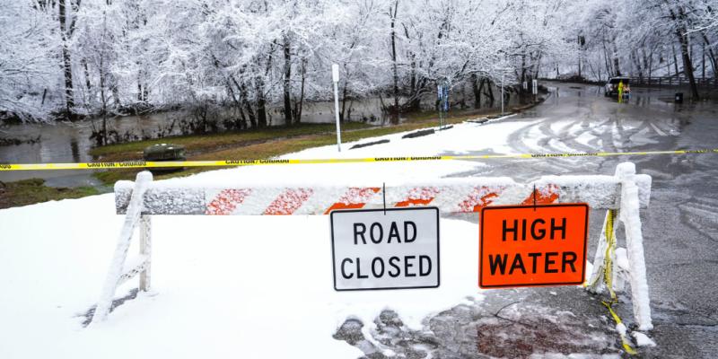 Kentucky faces devastating flooding with 9 dead and more than a thousand rescued