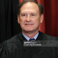 'Literally in the middle of the night': Justice Alito slams SCOTUS for issuing 'unprecedented' relief by stopping Trump deportations carried out under wartime law