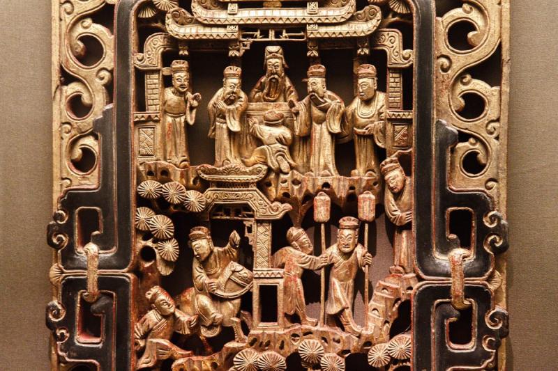 Woodcarving exhibition a peek into a microscopic universe