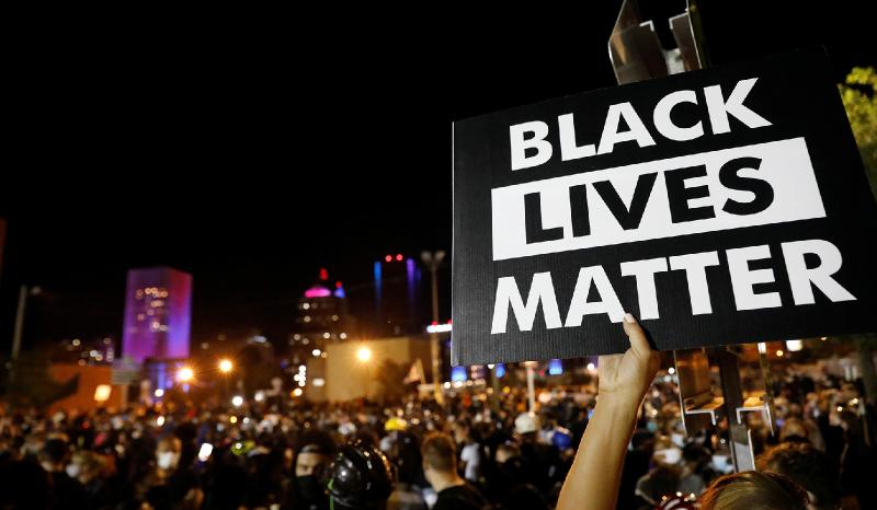 Black Lives Matter's Defund the Police Proposal Destructive for Democrats | National Review