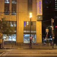 Small turnout for pro-Trump rally at Twitter headquarters in San Francisco - ABC7 San Francisco