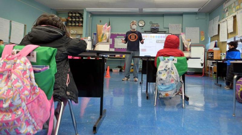 CDC director says it's not necessary for teachers to be vaccinated in order to reopen schools - ( 02/04/2021 )