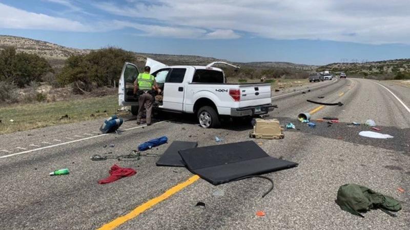 8 immigrants die in crash after law enforcement chase in Texas