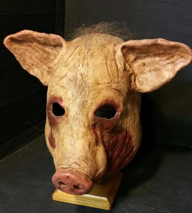 Pig mask