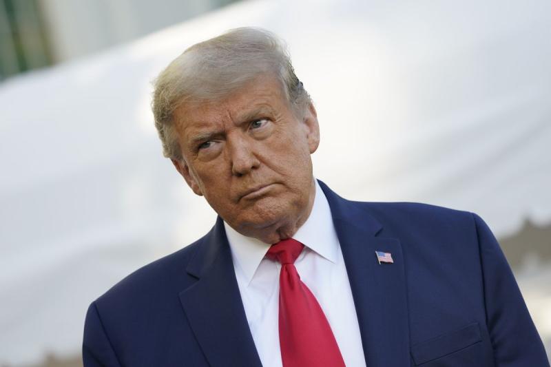 Trump Plans to Sue Facebook's Mark Zuckerberg, Twitter's Jack Dorsey After Ban - Bloomberg