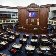 Florida Senate Passes Voting Bill to Create Election Crimes Agency - The New York Times