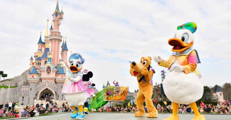 Disney Employees Sue Company Over Mask, Vaccine Mandates: ‘Affront’ to Christian Beliefs