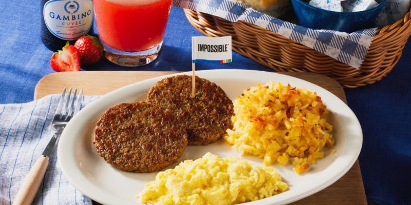 Cracker Barrel Posted About New Meatless Sausage, Causing Backlash From Fans