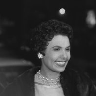 Lena Horne, a "trailblazer" of the arts, becomes first Black woman with Broadway theater named after her - CBS News