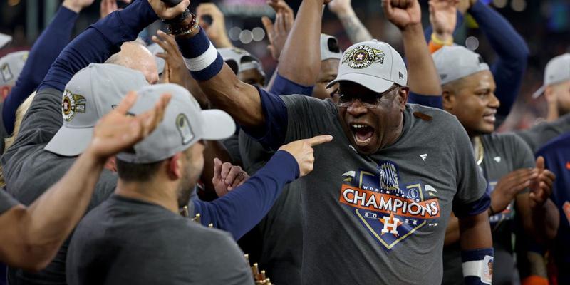 Dusty Baker reacts to first World Series win as manager: 'You gotta persevere' 