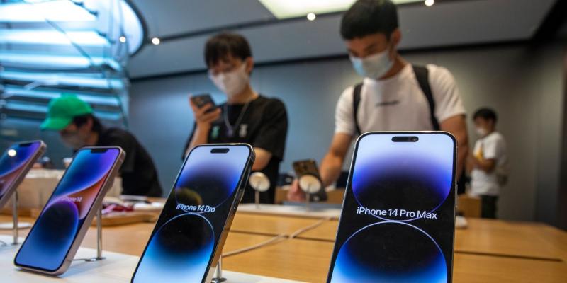 Apple Makes Plans to Move Production Out of China - WSJ