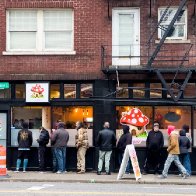 The Wait Outside Portland’s Unlicensed Psychedelic Mushroom Store Is Over Two Hours Long