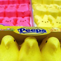 Bob Born, Who Brought Marshmallow Peeps to the Masses, Dies at 98 - The New York Times