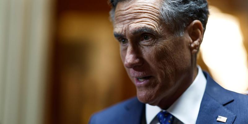 Mitt Romney Issues Urgent Warning About Trump's Path To 2024 GOP Nomination