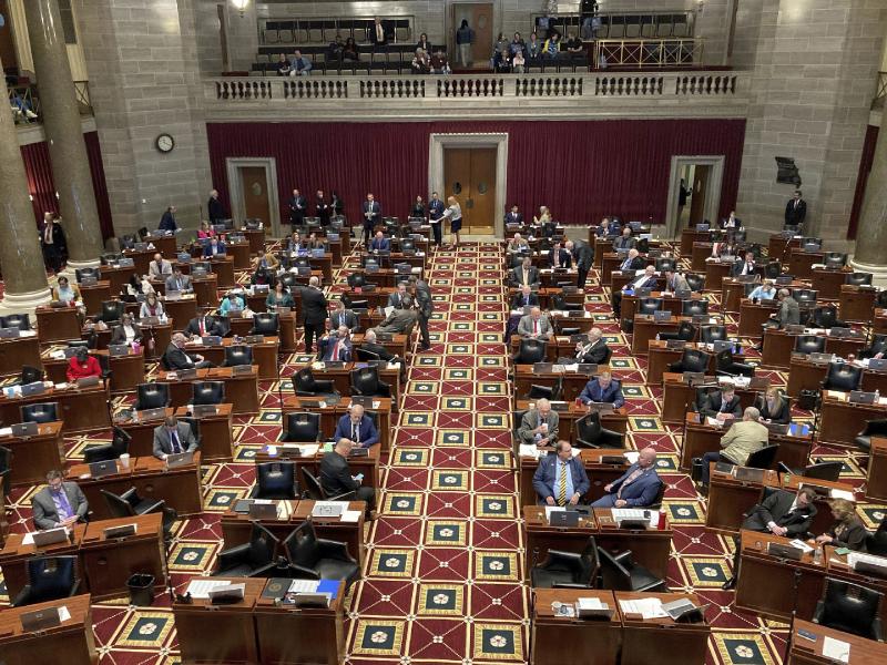 Missouri House Republicans vote to defund libraries