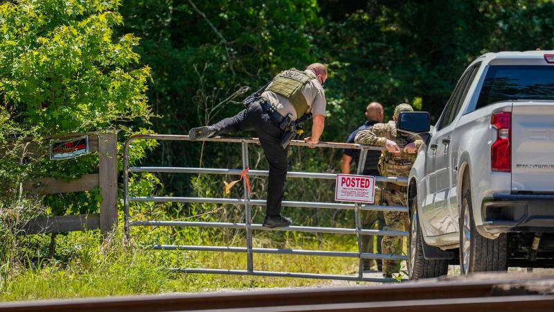 Texas Mass-Shooting Suspect Arrested After Manhunt - The New York Times