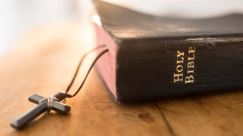 Utah bible ban: district bans Bible in elementary and middle schools 'due to vulgarity or violence' - ABC7 New York