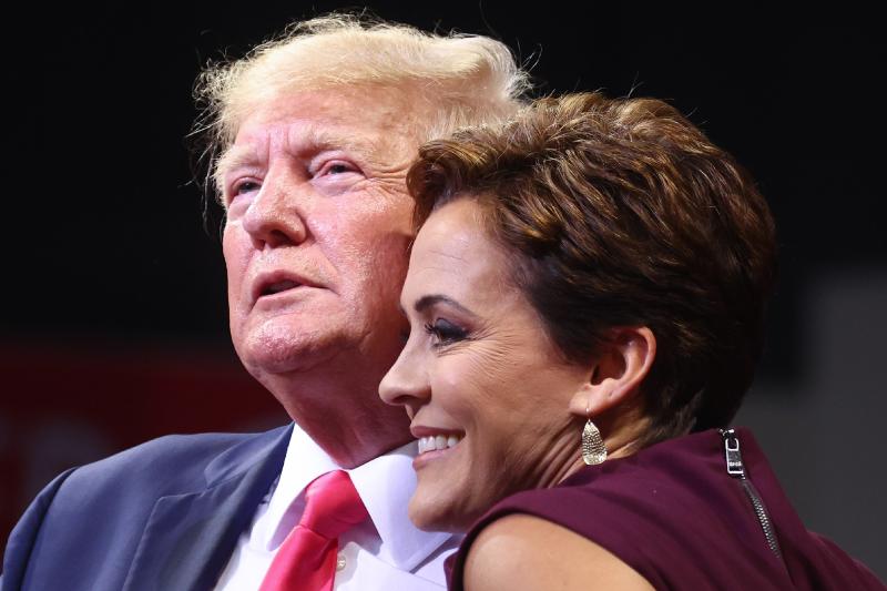 Twitter Is Going Nuts Over Donald Trump's Awkward Kiss