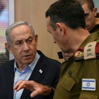 Netanyahu Buckled Under Public Pressure to Accept the Same Deal He Already Rejected - Israel News - Haaretz.com