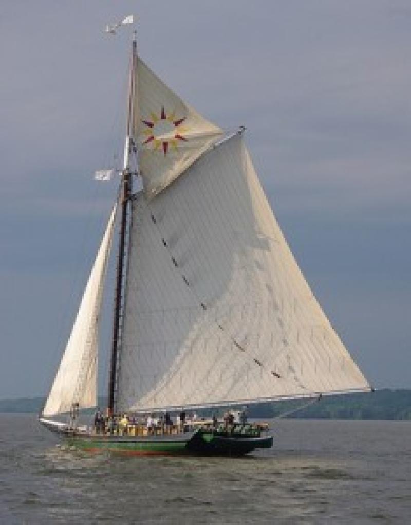 Pete Seeger's Sloop The Clearwater