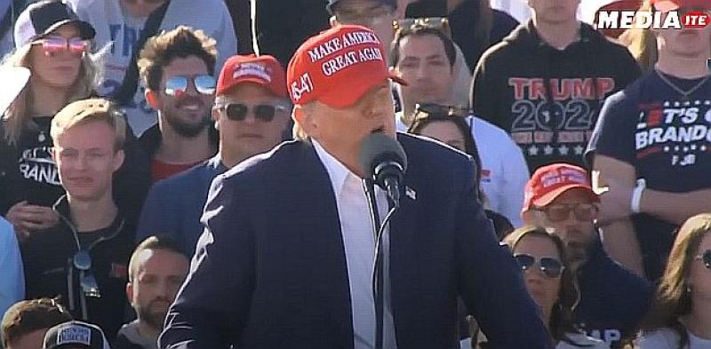 Trump 'Polls' Ohio Rally On 'Keeping' The Name Cleveland Indians - That Was Changed in 2021