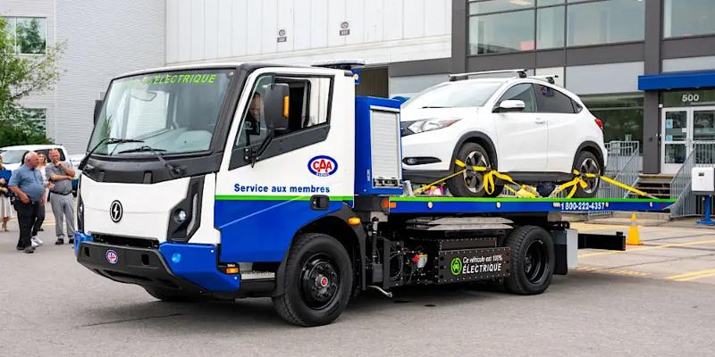 Lion Electric delivers the first electric tow truck in North America