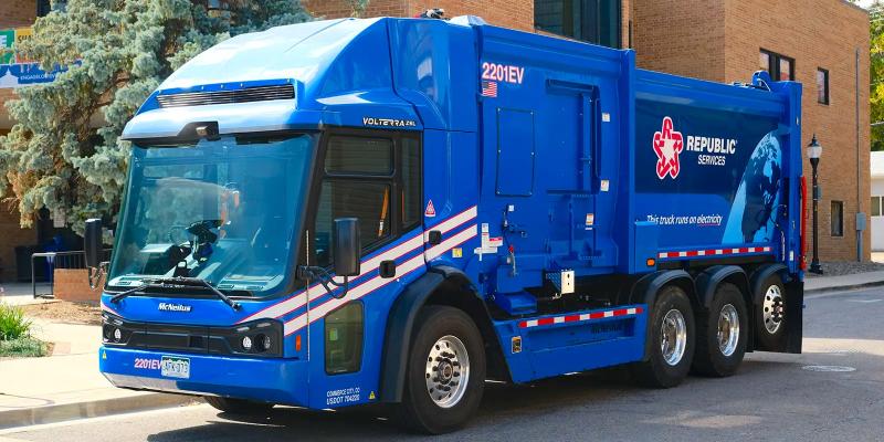 Louisville launches America's first 100% electric garbage truck fleet