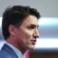 Trudeau flies to Florida to meet with Trump at Mar-a-Lago: Source