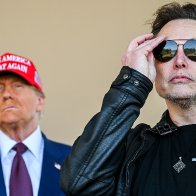 President Musk: Dems Troll Trump by Saying Elon Is in Charge