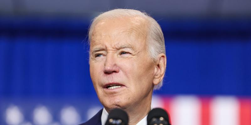 Biden admin working to effectively ban cigarettes in 11th hour proposal a 'gift' to cartels, expert says | Fox News