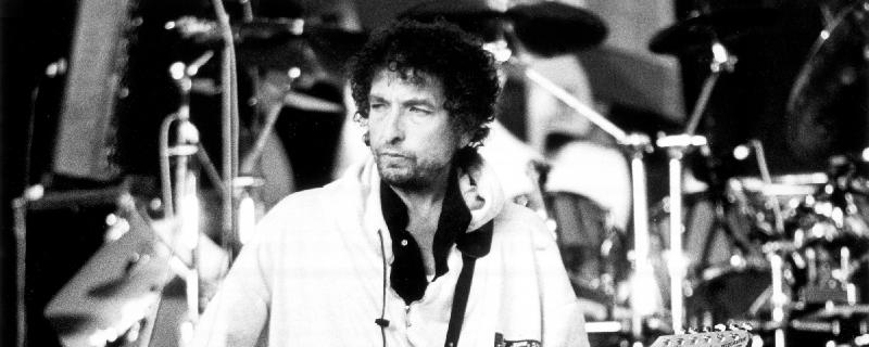 The Poetic Meaning Behind "A Hard Rain's A-Gonna Fall" by Bob Dylan