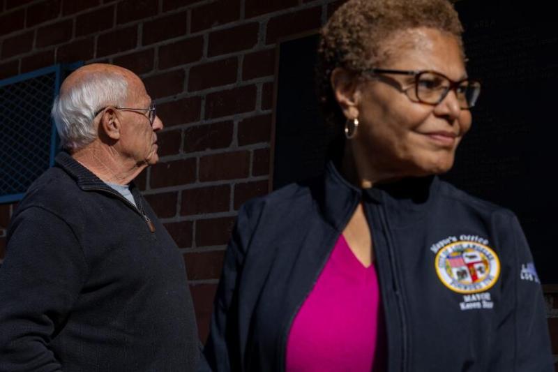 Letters to the Editor: $500,000 for three months' work: What was Mayor Karen Bass thinking?