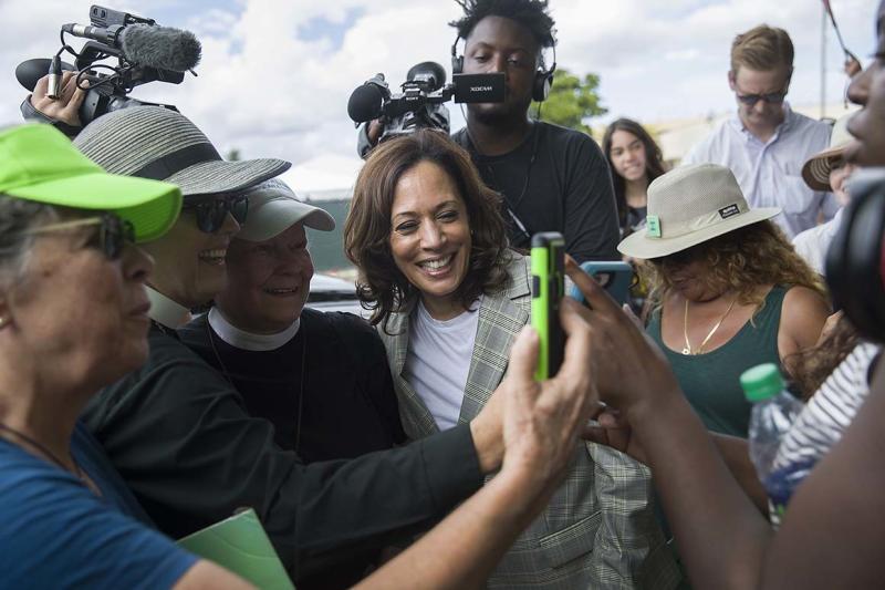 Harris jumps to second in Iowa poll