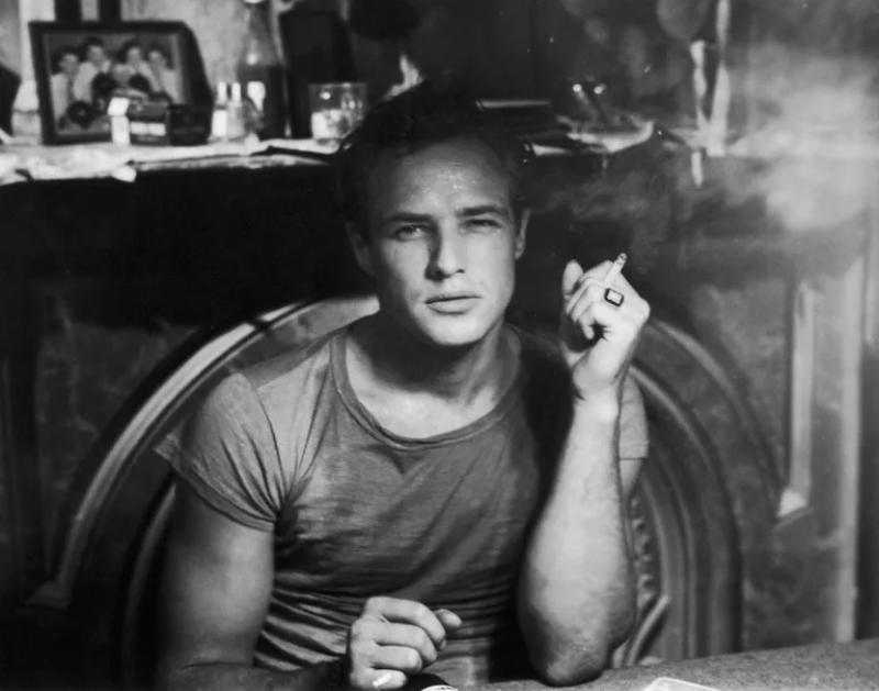 Marlon Brando Biography