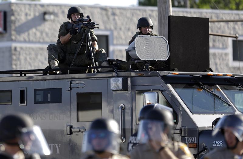 Police with lots of military gear kill civilians more often than less-militarized officers