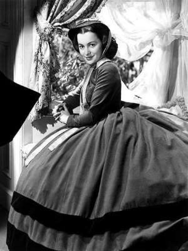 Hollywood Legend Olivia de Havilland Dies at 104