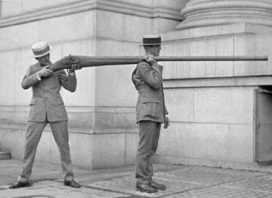 Punt gun banned in lat 1860s.jpg